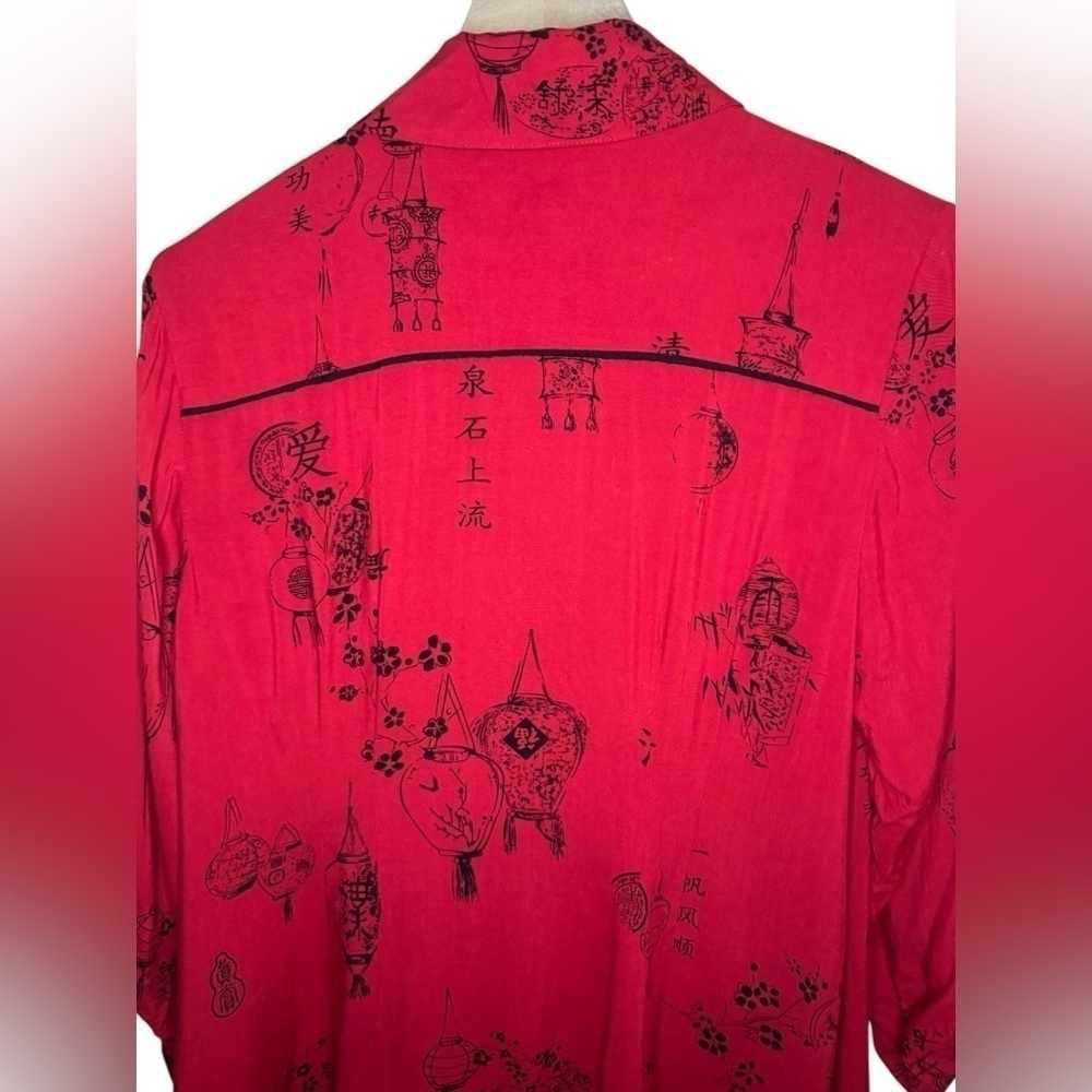 Soft Surroundings Pagoda Printed Wrap Roll Tab Tunic Size L Red - Picture 6 of 8